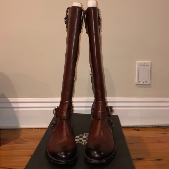 Vince Camuto Kabo Boot - Picture 2 of 8